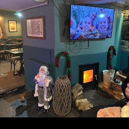 Kings Head Hotel Chacewater Bagian luar foto